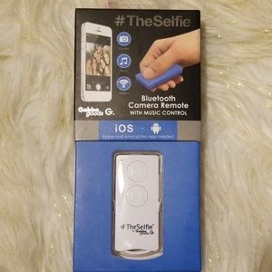 Bluetooth Selfie Remote